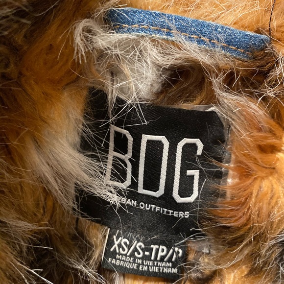 ✨BDG FUR LINED DENIM JACKET - Picture 5 of 8